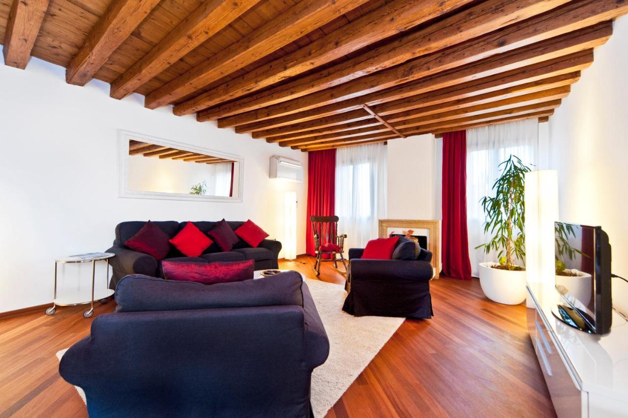 Elegant Terrace Apartment Near Piazza San Marco Last Floor No Lift Venice Exterior photo