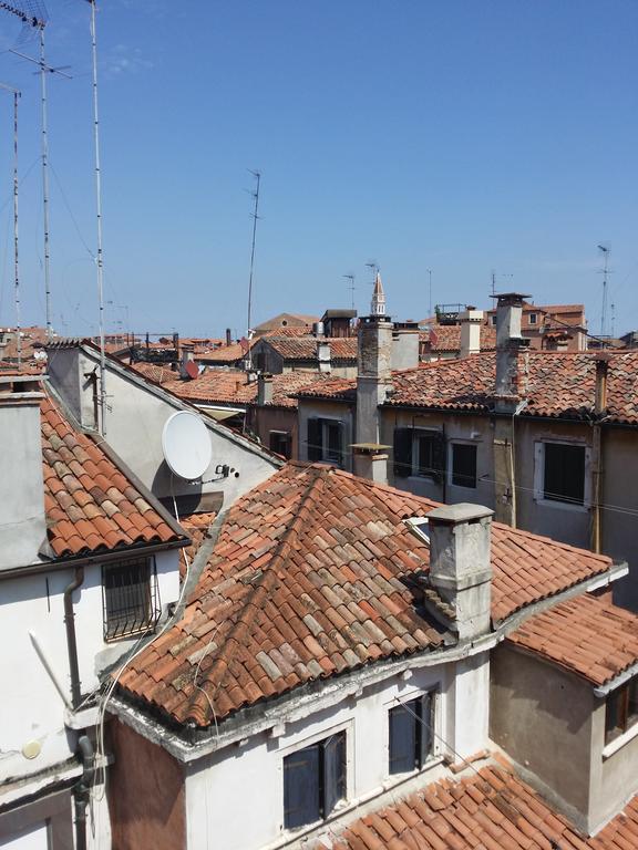 Elegant Terrace Apartment Near Piazza San Marco Last Floor No Lift Venice Room photo