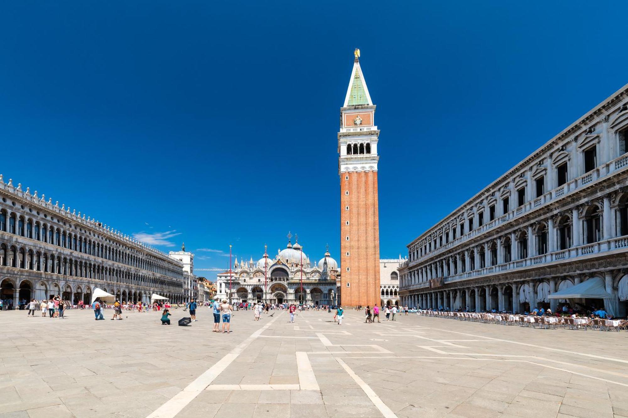 Elegant Terrace Apartment Near Piazza San Marco Last Floor No Lift Venice Exterior photo