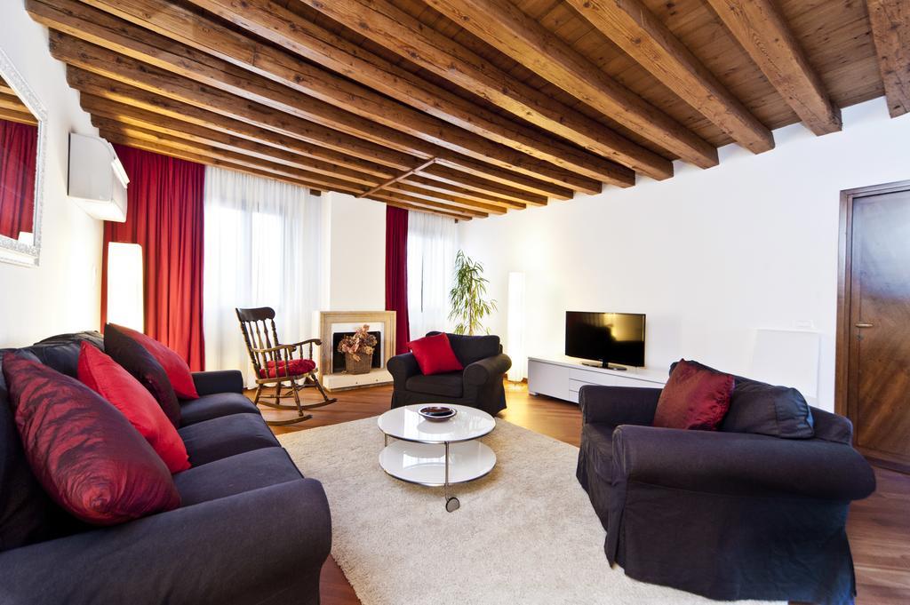 Elegant Terrace Apartment Near Piazza San Marco Last Floor No Lift Venice Exterior photo