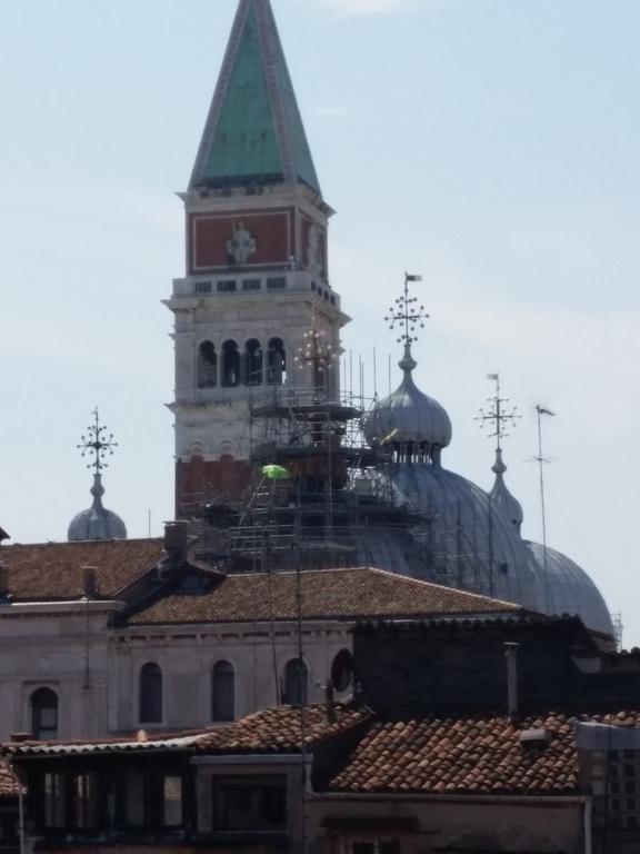 Elegant Terrace Apartment Near Piazza San Marco Last Floor No Lift Venice Exterior photo