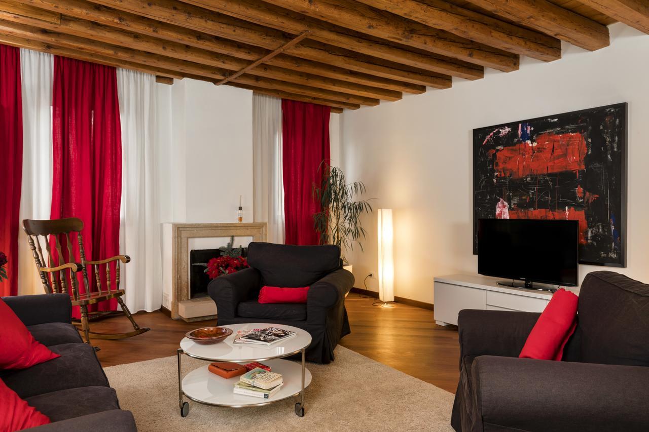 Elegant Terrace Apartment Near Piazza San Marco Last Floor No Lift Venice Exterior photo