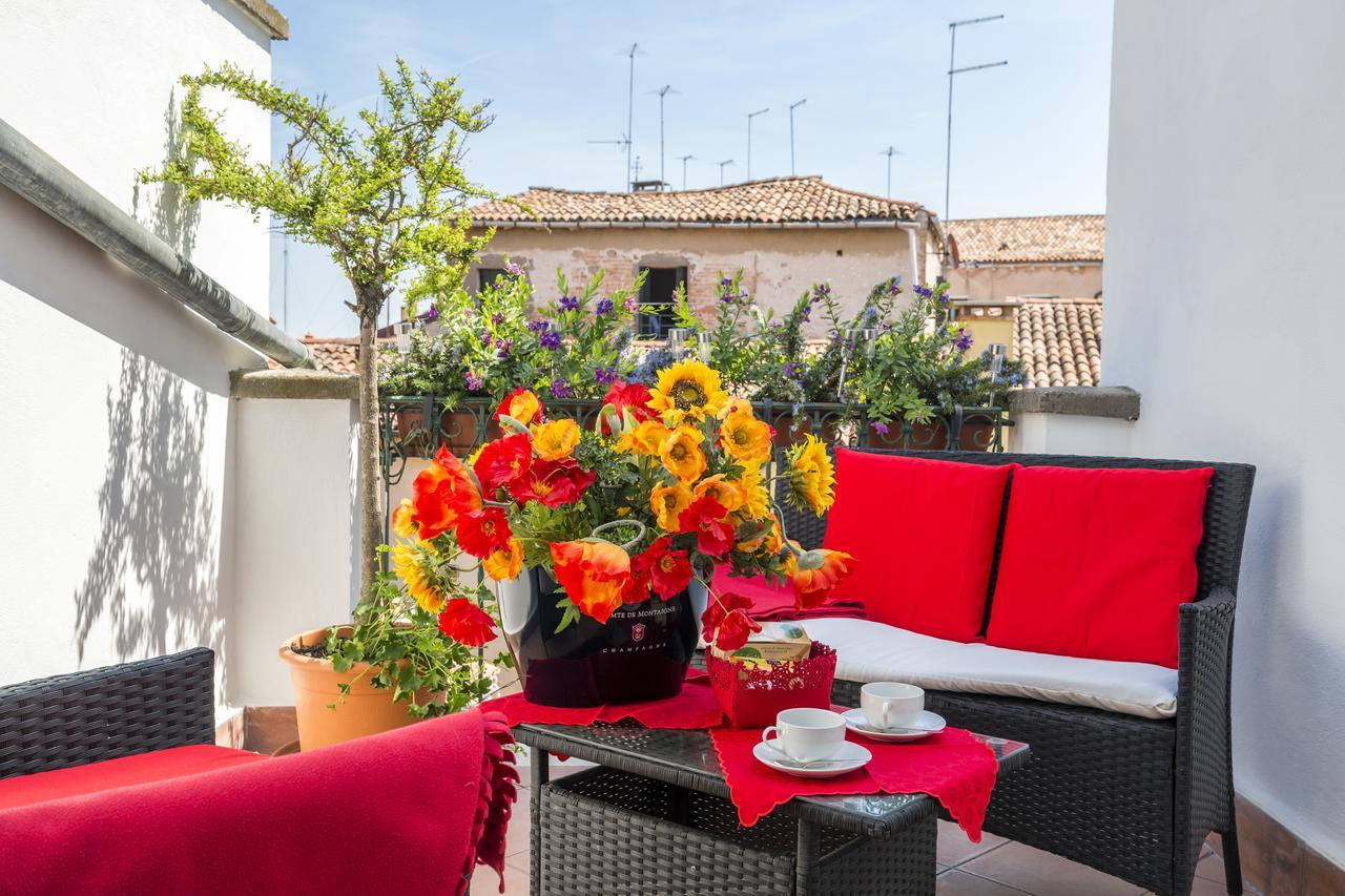Elegant Terrace Apartment Near Piazza San Marco Last Floor No Lift Venice Exterior photo