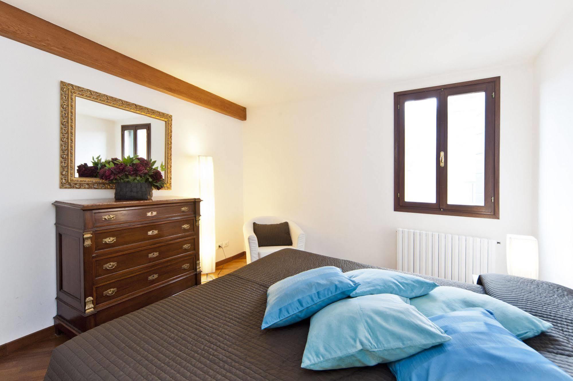 Elegant Terrace Apartment Near Piazza San Marco Last Floor No Lift Venice Exterior photo