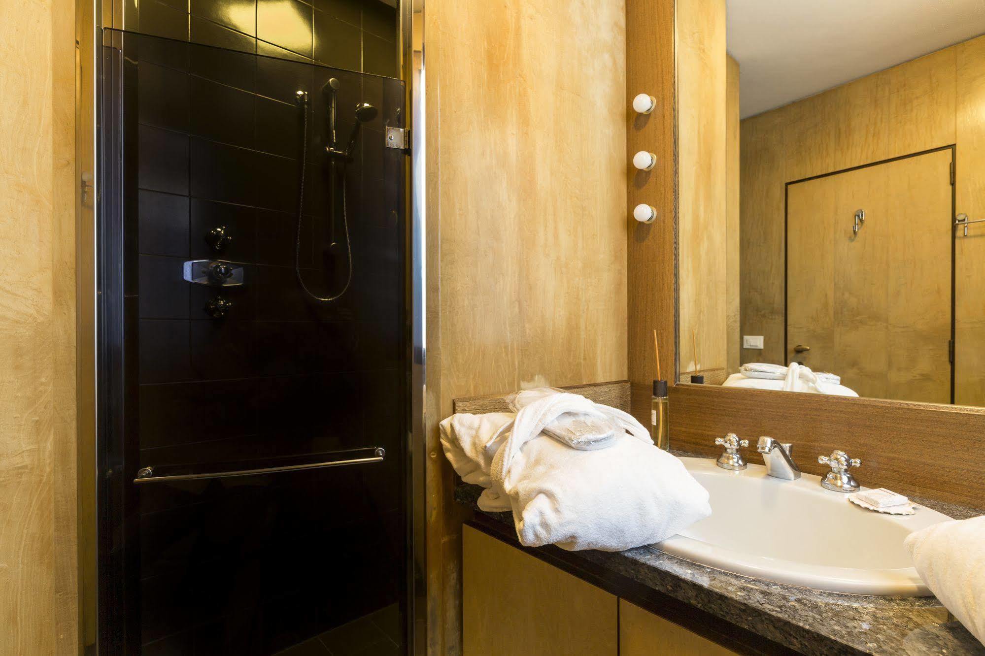 Elegant Terrace Apartment Near Piazza San Marco Last Floor No Lift Venice Exterior photo