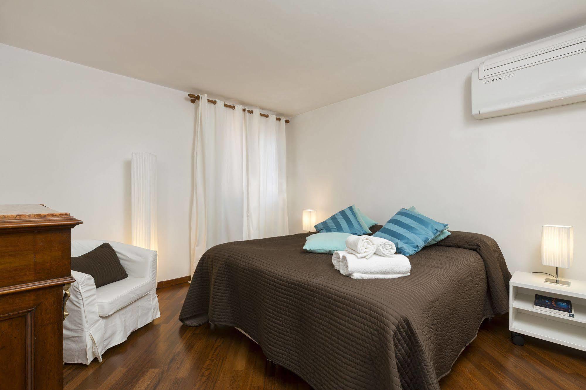 Elegant Terrace Apartment Near Piazza San Marco Last Floor No Lift Venice Exterior photo