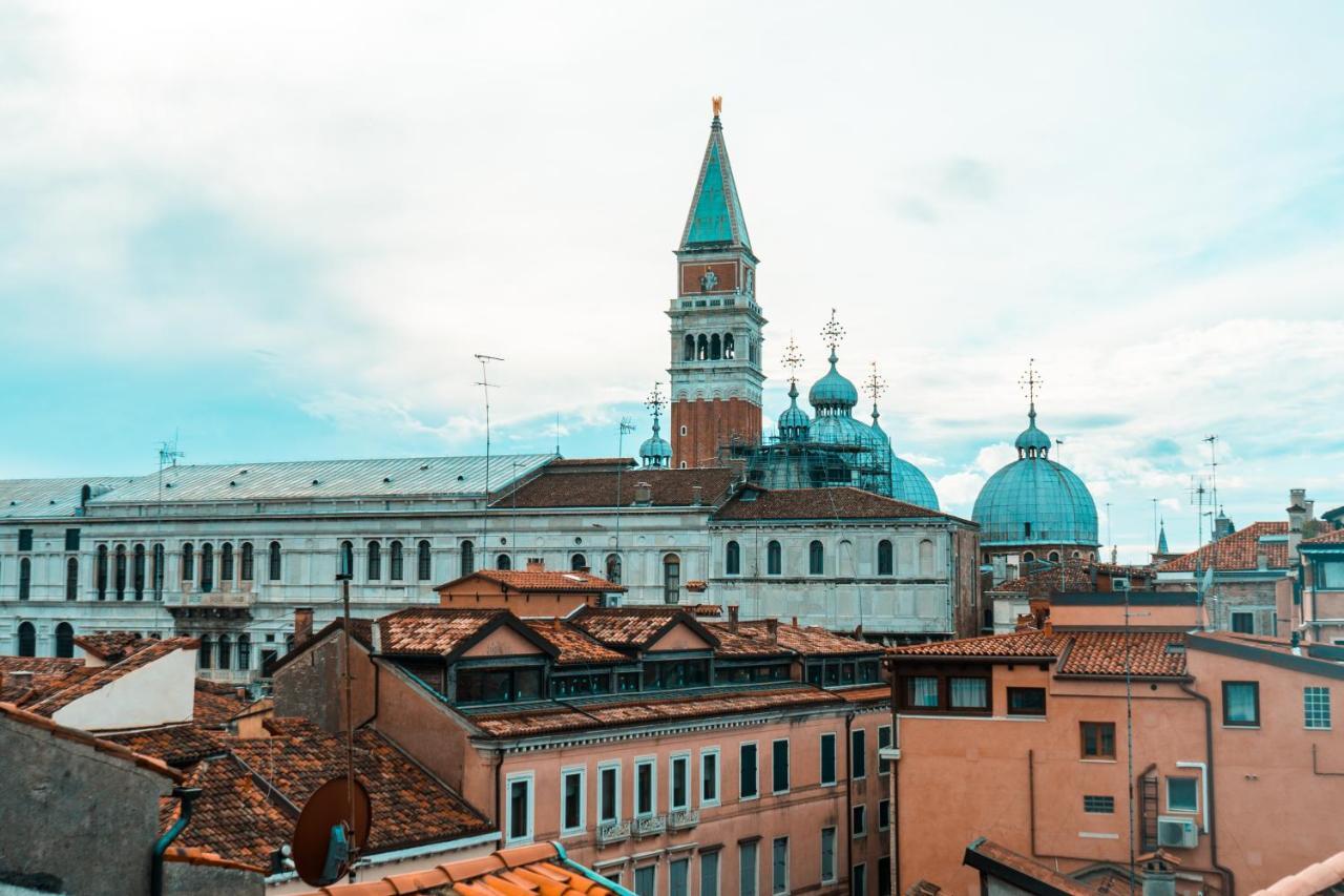 Elegant Terrace Apartment Near Piazza San Marco Last Floor No Lift Venice Exterior photo